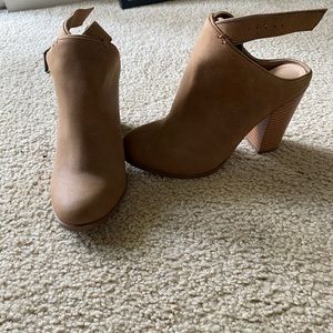 Woman's Booties